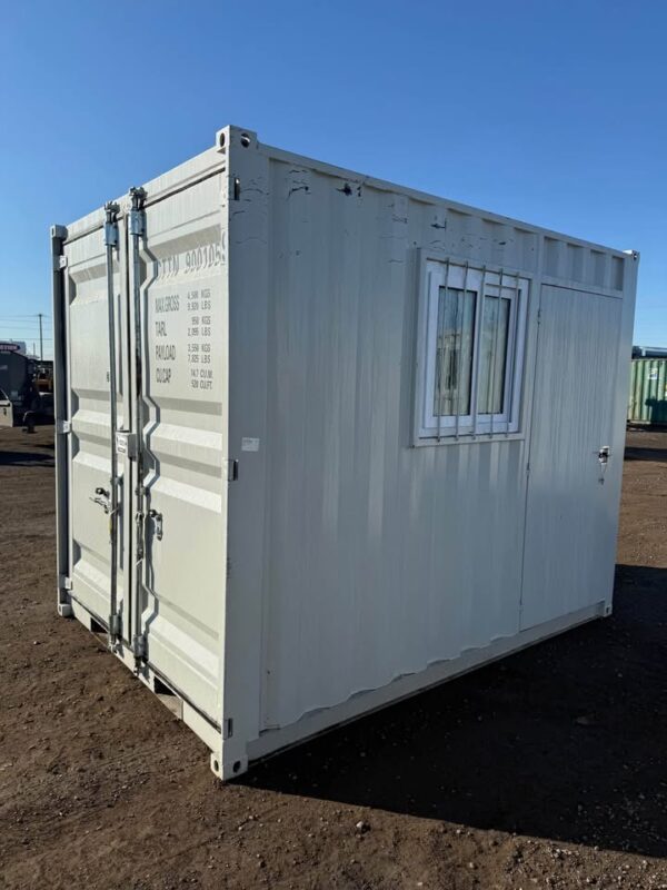 475680043_1649535349326203_3195084660941347261_n 16ft cubic container -8’x9’6”