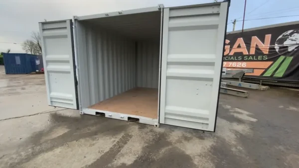 s-l1600-5.webp 16ft cubic container -8’x9’6”